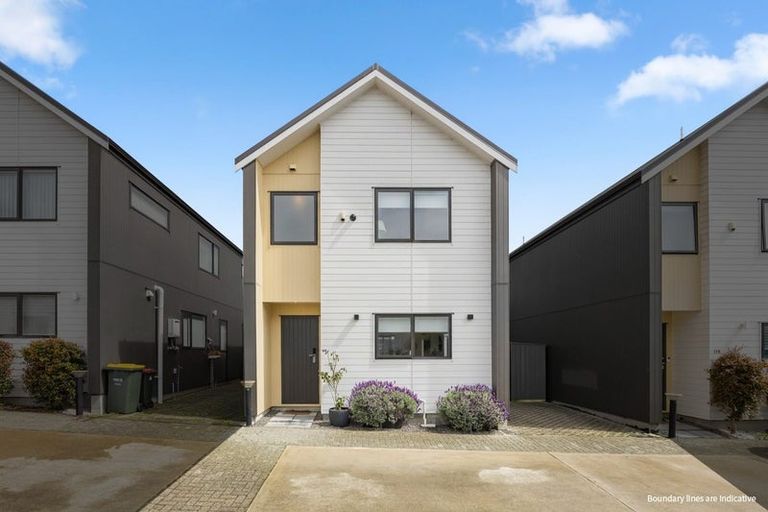 Photo of property in 14b Kelwyn Road, Kelston, Auckland, 0602