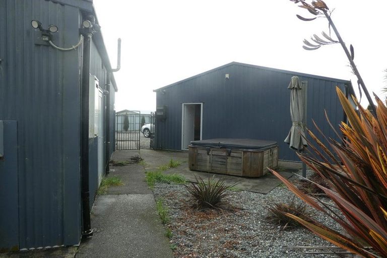 Photo of property in 5 Pukaki Avenue, Ngahere, 7872