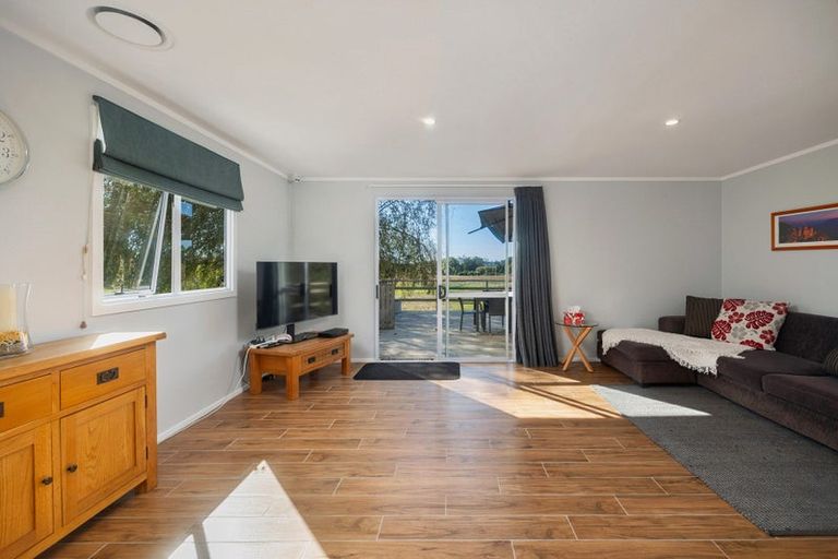 Photo of property in 141 Karioitahi Road, Waiuku, 2683