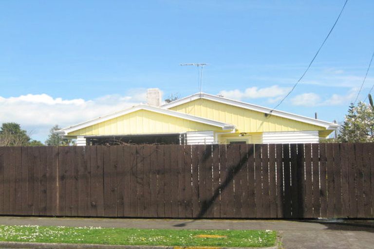 Photo of property in 9 Budleigh Street, Frankleigh Park, New Plymouth, 4310