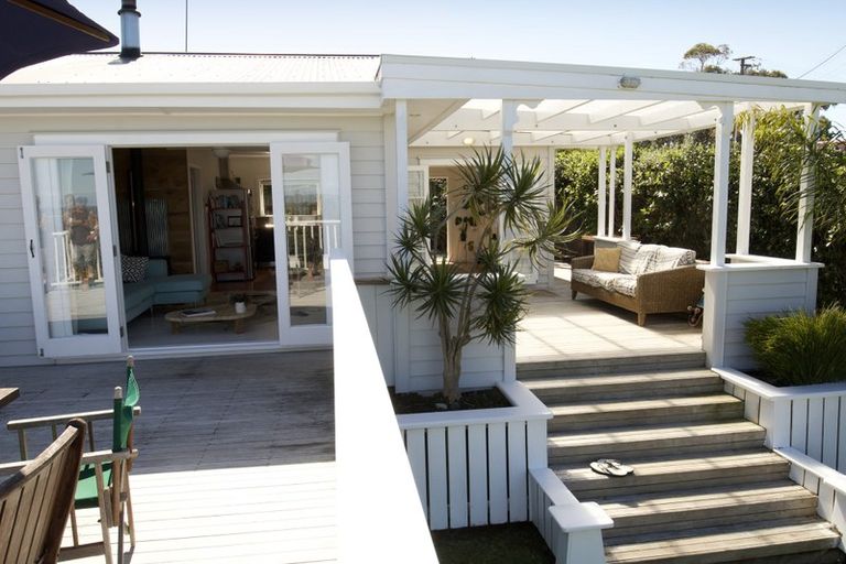 Photo of property in 9 Sea View Road, Leigh, Warkworth, 0985