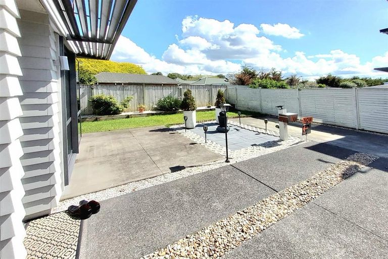 Photo of property in 45 Costa Viva Crescent, Karaka, Papakura, 2113