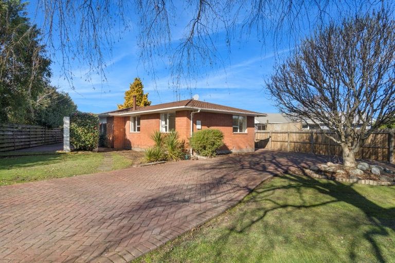 Photo of property in 42 Fovant Street, Russley, Christchurch, 8042