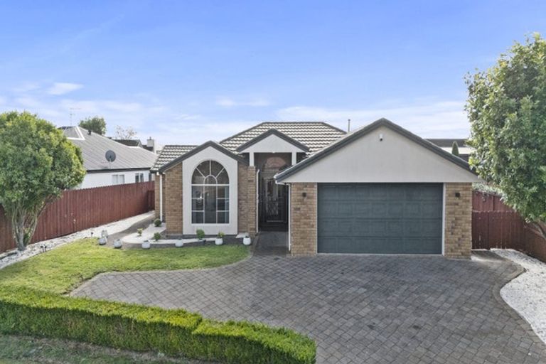 Photo of property in 16 Callum Brae Drive, Rototuna, Hamilton, 3210