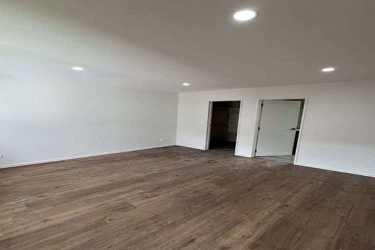 Photo of property in 38 Greenhill Crescent, Pakuranga, Auckland, 2010