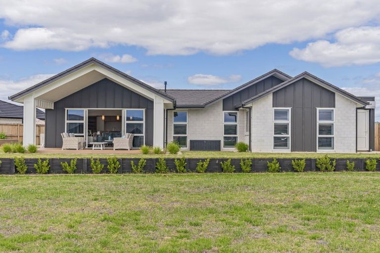 Photo of property in 5 Onerere Drive, Whitianga, 3510