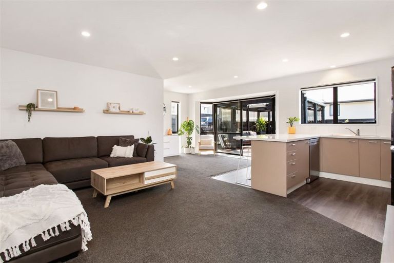 Photo of property in 9 Laurel Lane, Linwood, Christchurch, 8011