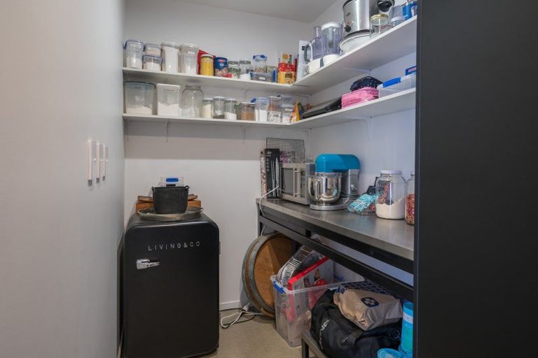 Photo of property in 12 Puketutu Grove, Motueka, 7120