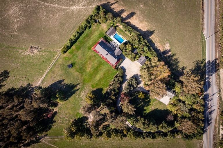 Photo of property in 355 Ballantyne Road, Wanaka, 9382