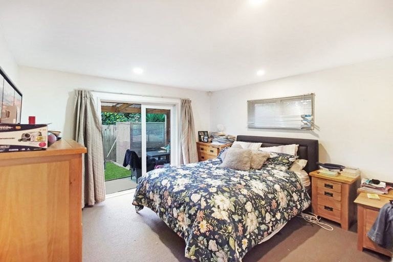 Photo of property in 17 Brennan Avenue, Te Atatu Peninsula, Auckland, 0610