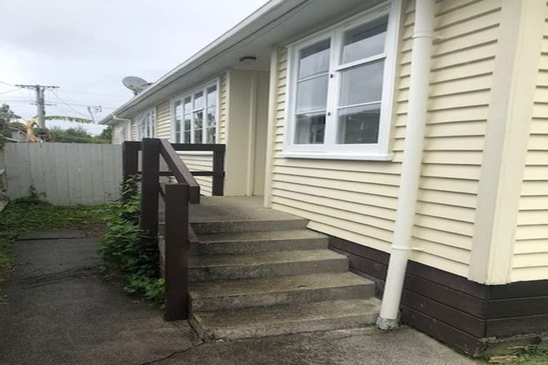 Photo of property in 7 Kotuku Street, Te Atatu Peninsula, Auckland, 0610