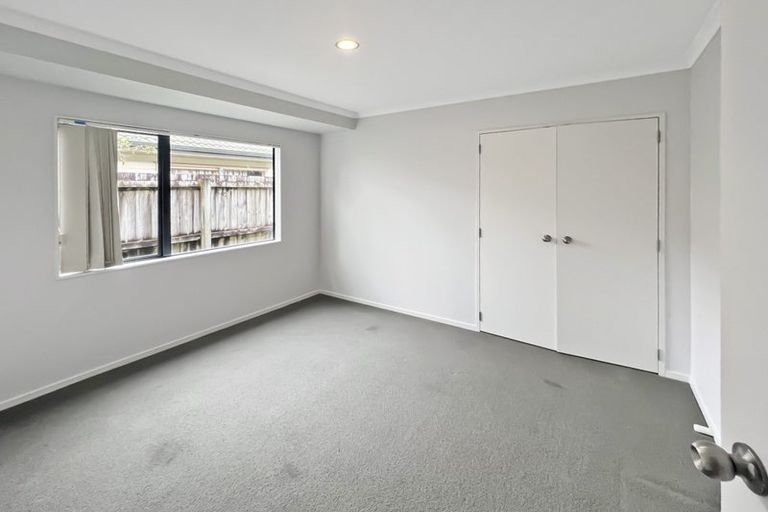 Photo of property in 16 Puketi Lane, Waiuku, 2123
