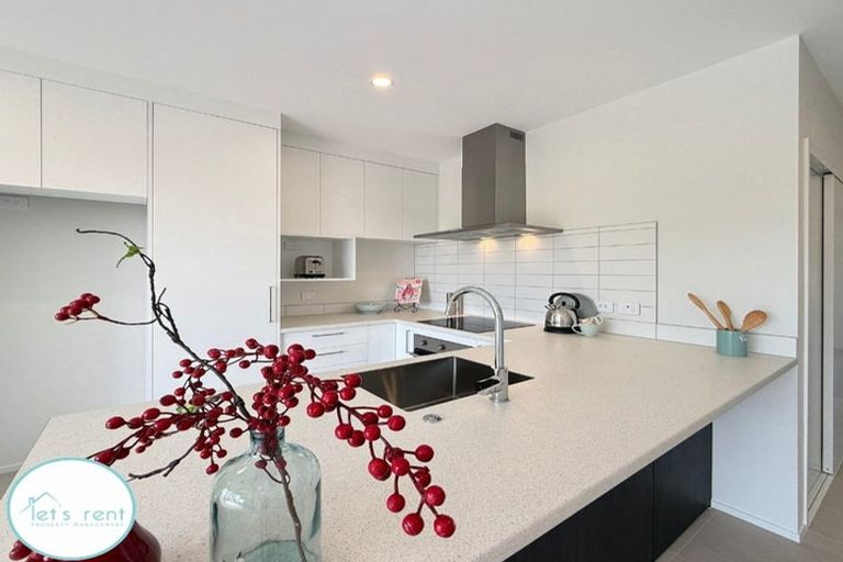 Photo of property in 12 Tara Lane, Manurewa, 2102