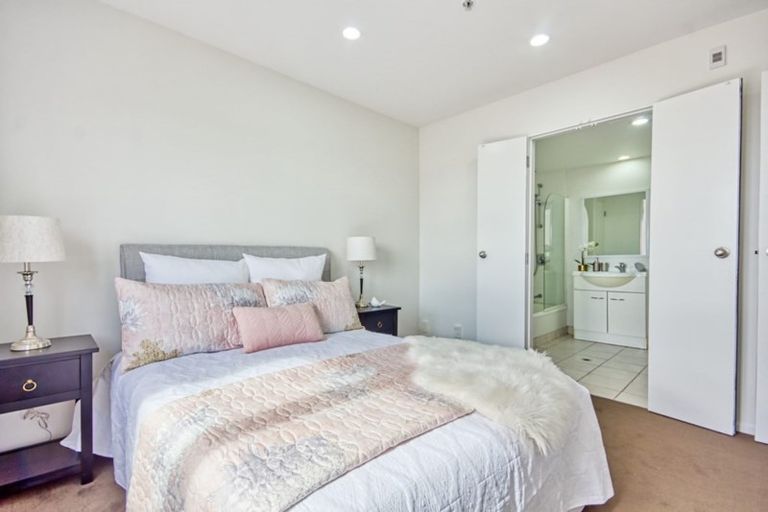 Photo of property in 4f/10 Crown Lynn Place, New Lynn, Auckland, 0600