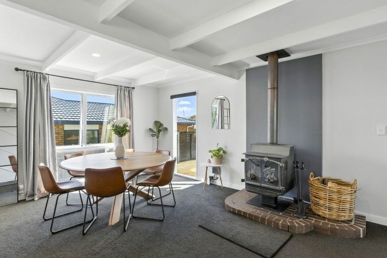 Photo of property in 13 Walton Road, Paraparaumu Beach, Paraparaumu, 5032