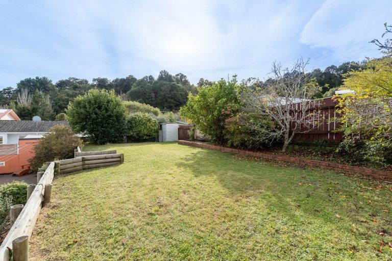 Photo of property in 71 Blue Mountains Road, Pinehaven, Upper Hutt, 5019