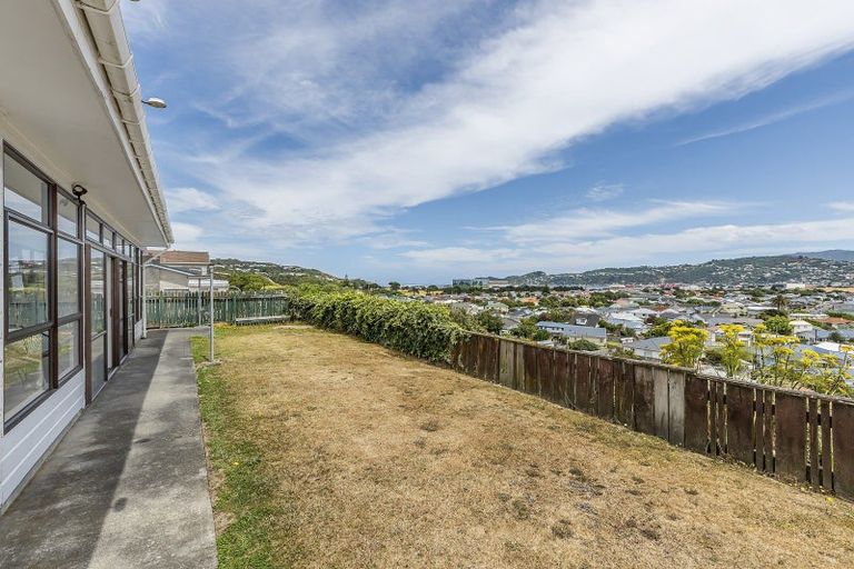 Photo of property in 17 Madison Place, Miramar, Wellington, 6022