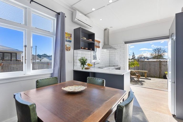 Photo of property in 3a Tupoki Street, Glen Avon, New Plymouth, 4312