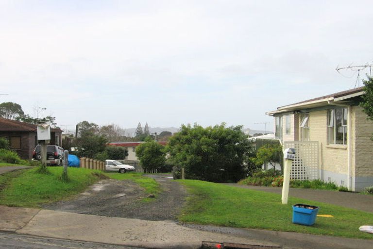 Photo of property in 24b Rosario Crescent, Red Beach, 0932