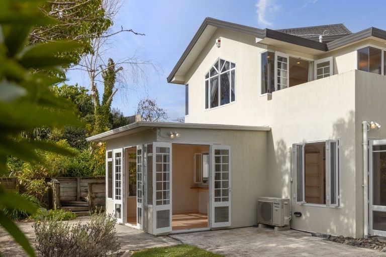 Photo of property in 40 Samwell Drive, Whitby, Porirua, 5024