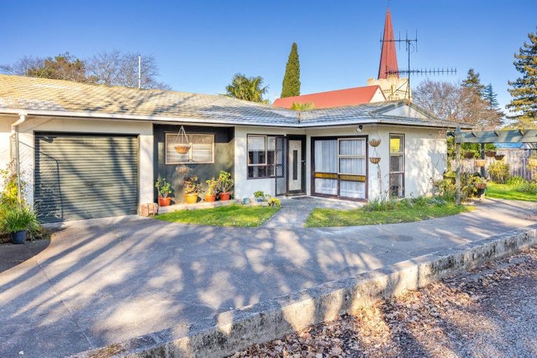 Photo of property in 13b Church Street, Waipawa, 4210