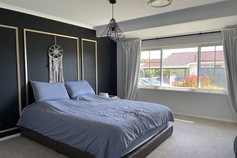 Photo of property in 19 Chorley Grove, Churton Park, Wellington, 6037