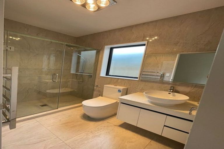 Photo of property in 35 Cloonlyon Drive, Flat Bush, Auckland, 2019