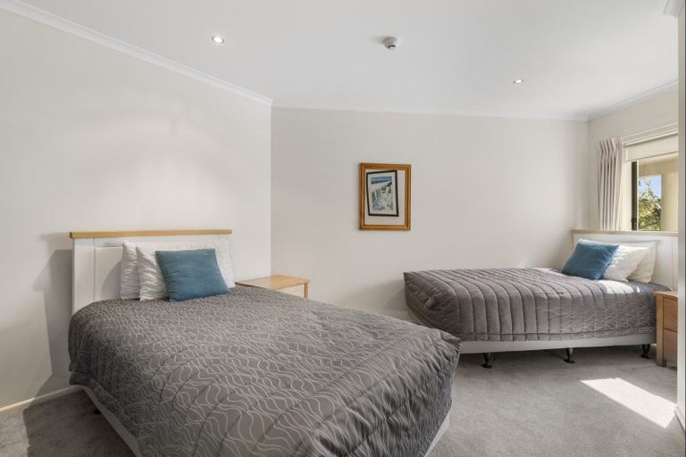 Photo of property in 31 Holly Road, St Albans, Christchurch, 8014