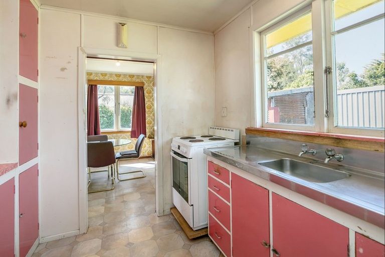 Photo of property in 76 Kuratawhiti Street, Greytown, 5712