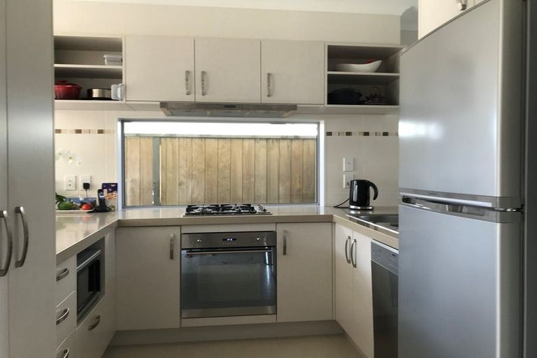 Photo of property in 104 Flat Bush School Road, Flat Bush, Auckland, 2019