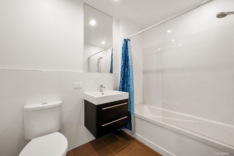 Photo of property in 8/24 Princess Terrace, Newtown, Wellington, 6021