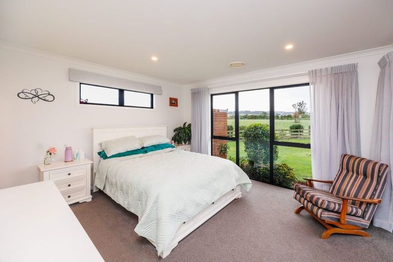 Photo of property in 18 Robbie Lane, Ashhurst, Palmerston North, 4470