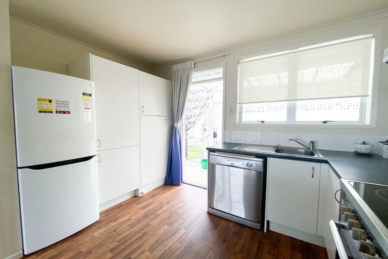 Photo of property in 4 Rosalind Street, Stratford, 4332