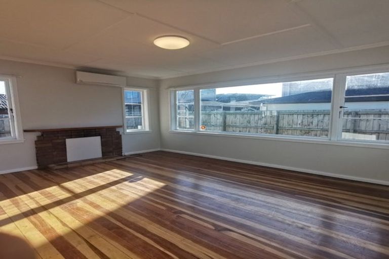 Photo of property in 13 Clendon Avenue, Papatoetoe, Auckland, 2025