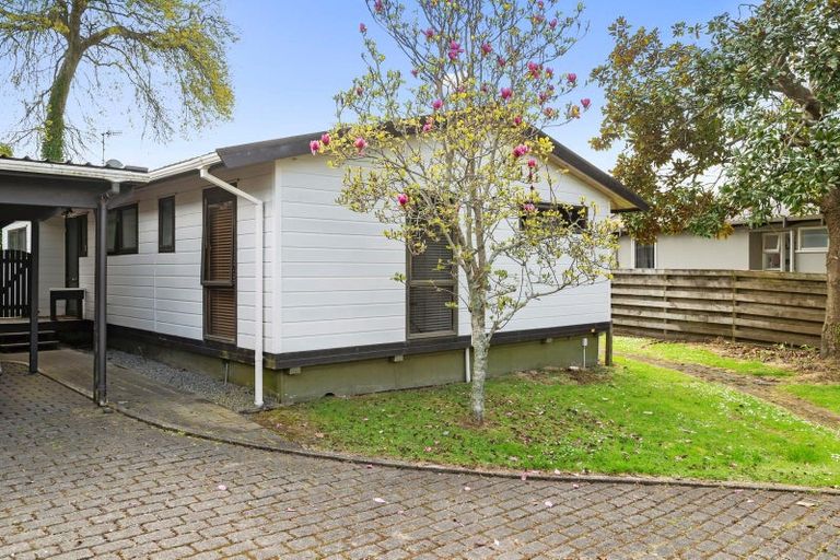 Photo of property in 16 Icarus Place, Sunnybrook, Rotorua, 3015