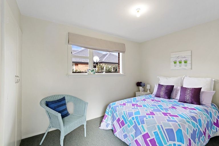 Photo of property in 11 Croziers Road, St Albans, Christchurch, 8052
