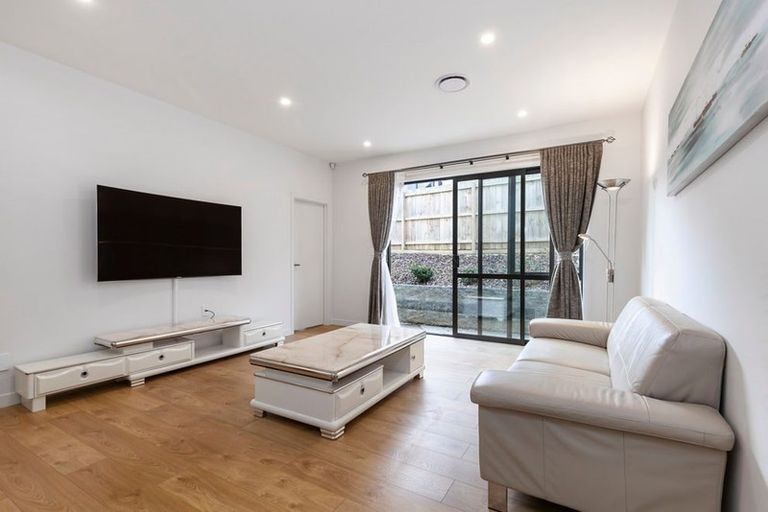 Photo of property in 28 Harvest Avenue, Orewa, 0931