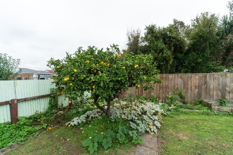 Photo of property in 10 Potaka Street, Marton, 4710
