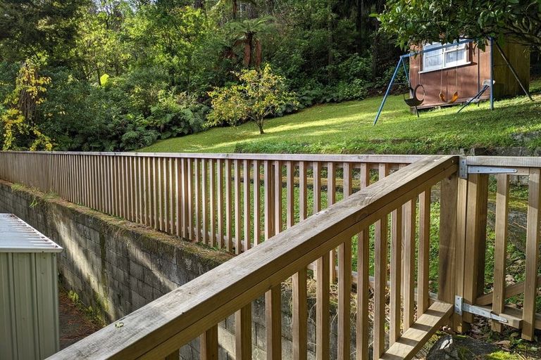Photo of property in 15 Elmslie Road, Pinehaven, Upper Hutt, 5019