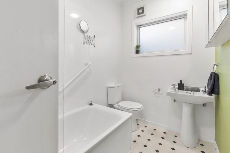 Photo of property in 41 Halifax Street, Kingston, Wellington, 6021