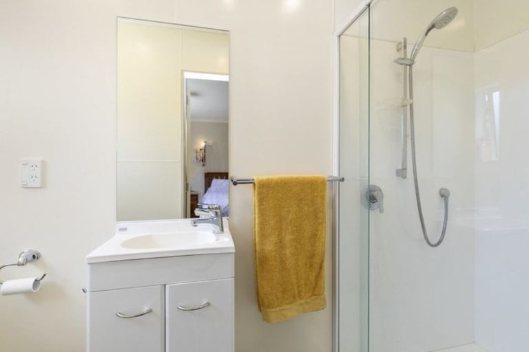 Photo of property in 104 Kowhai Street, Naenae, Lower Hutt, 5011