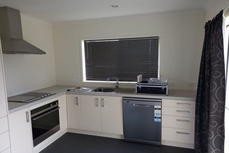 Photo of property in 6 Glen Norman Avenue, Henderson, Auckland, 0610