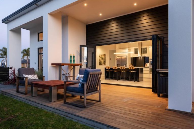 Photo of property in 23 Selliera Place, Papamoa Beach, Papamoa, 3118