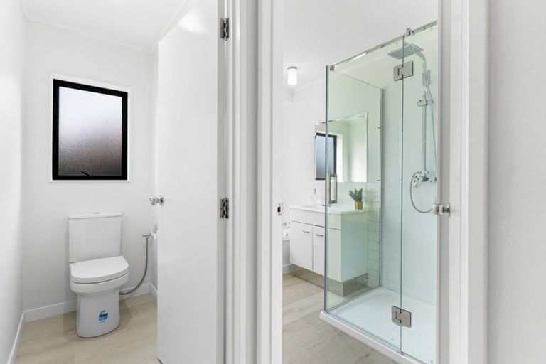 Photo of property in 9 Eloise Place, Clendon Park, Auckland, 2103