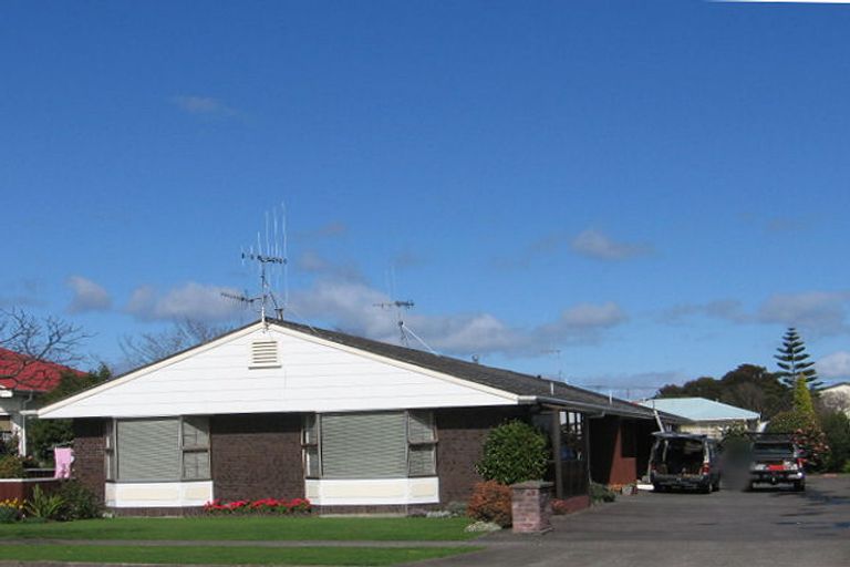 Photo of property in 69a Queen Street West, Levin, 5510