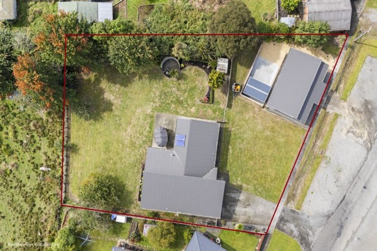 Photo of property in 4 Feltham Street, Hunterville, 4730