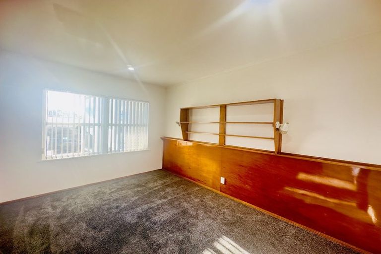 Photo of property in 73 Christmas Road, Manurewa, Auckland, 2102