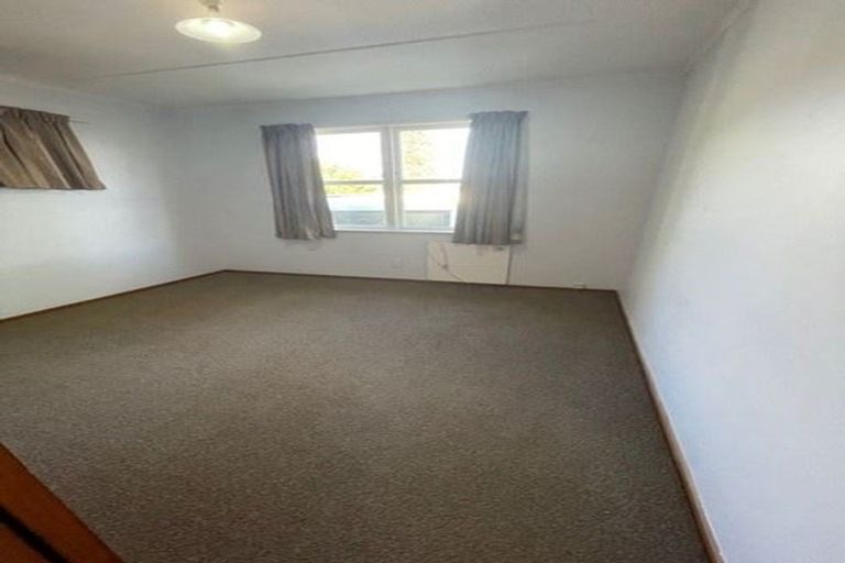 Photo of property in 96 Edmonton Road, Henderson, Auckland, 0612