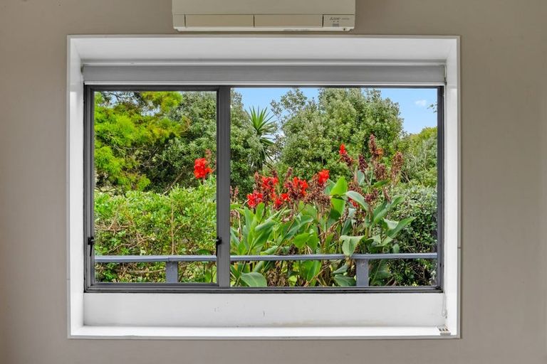 Photo of property in 331 South Head Road, South Head, Helensville, 0874