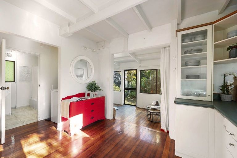 Photo of property in 3 Ridge Road, Lake Okareka, Rotorua, 3076